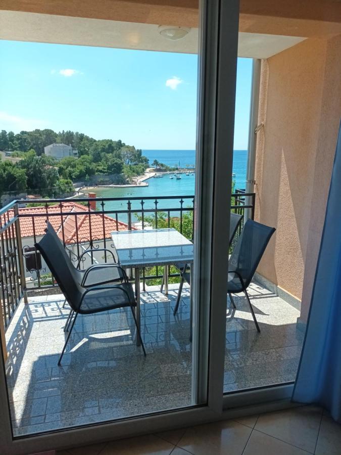 Sea & Honey Apartment Đảo Krk Ngoại thất bức ảnh