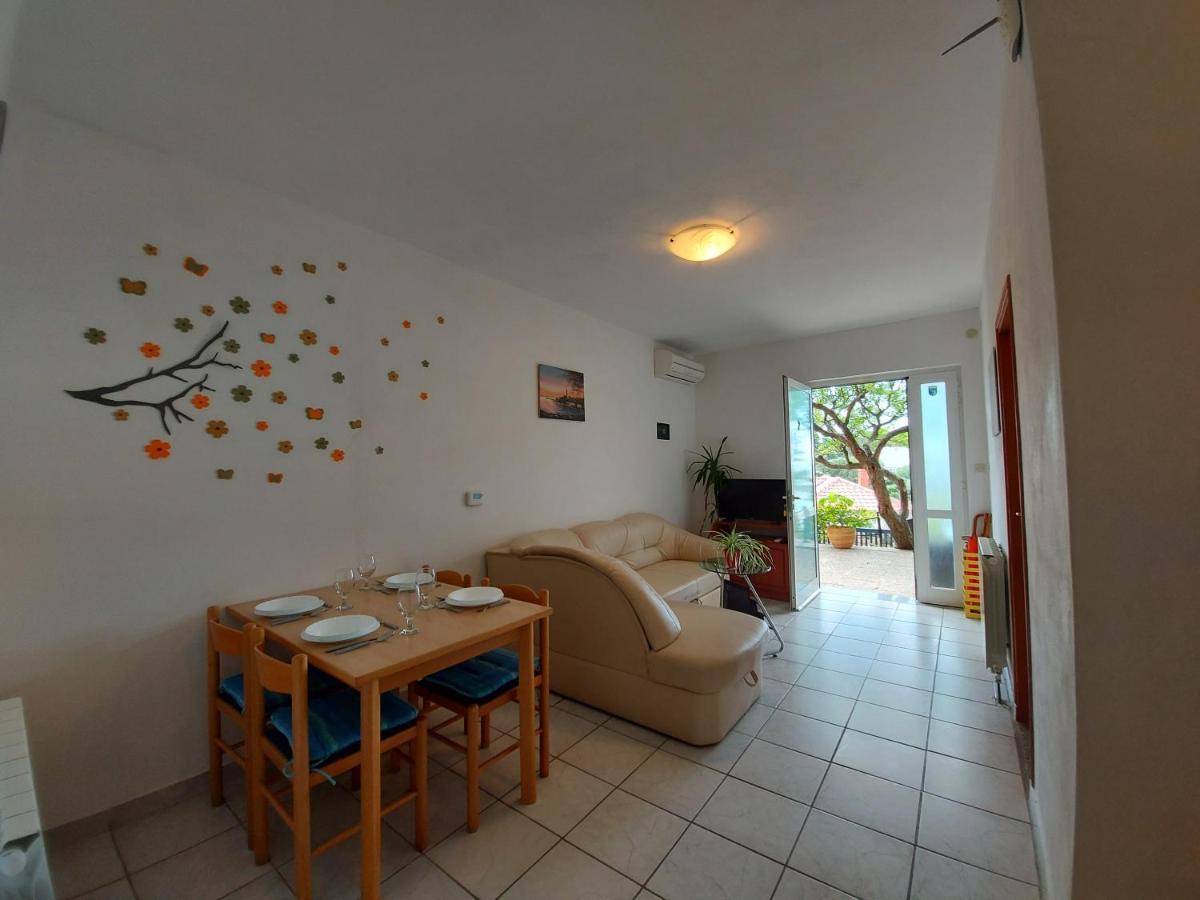 Sea & Honey Apartment Đảo Krk Ngoại thất bức ảnh